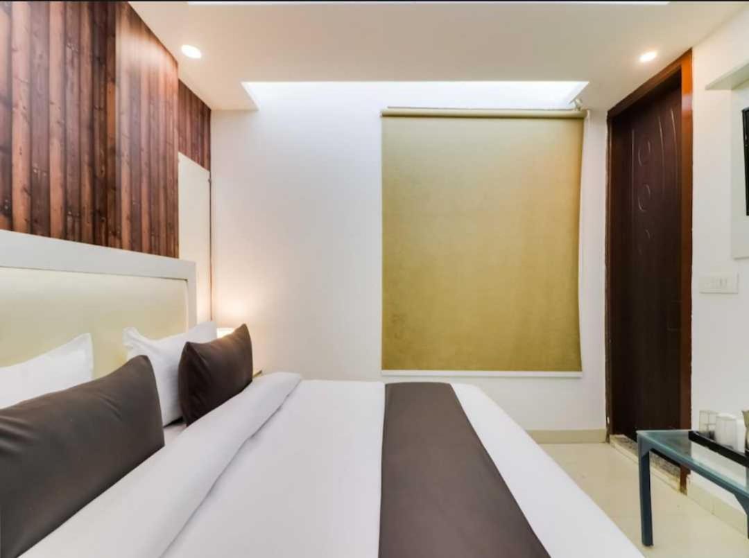 Hotel O Galaxy Stay New Delhi Extérieur photo