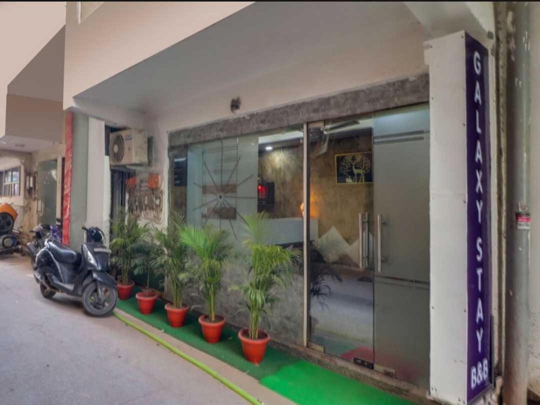 Hotel O Galaxy Stay New Delhi Extérieur photo