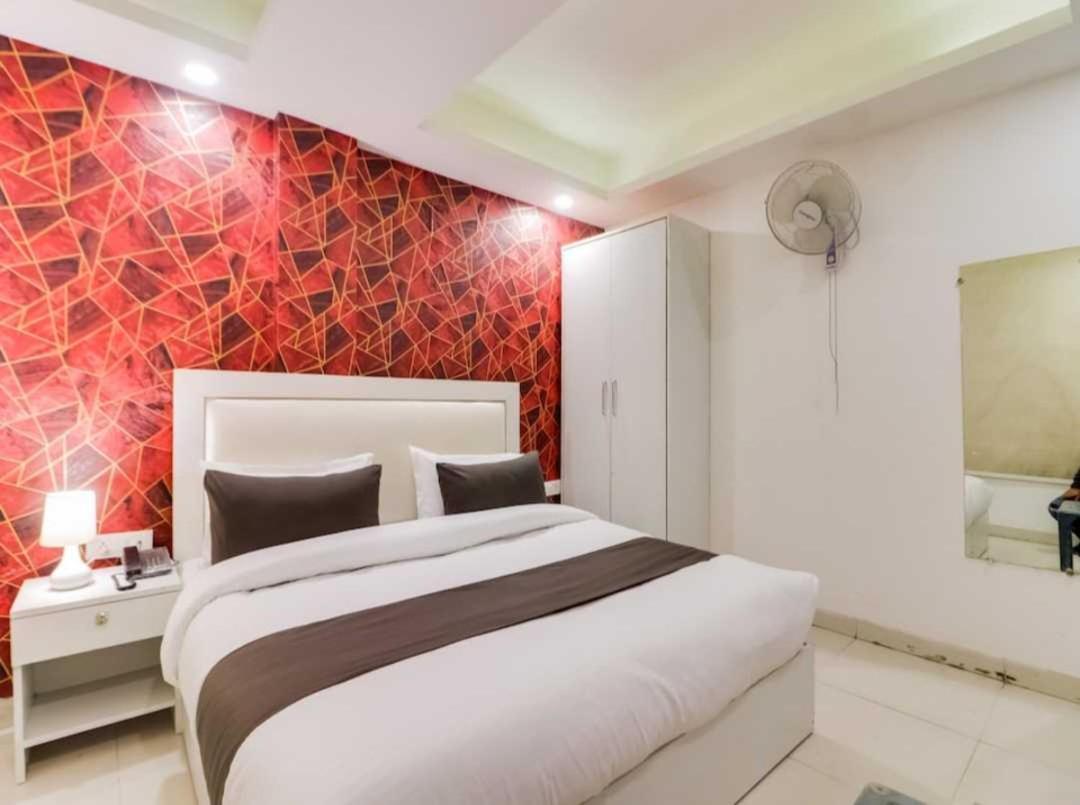 Hotel O Galaxy Stay New Delhi Extérieur photo