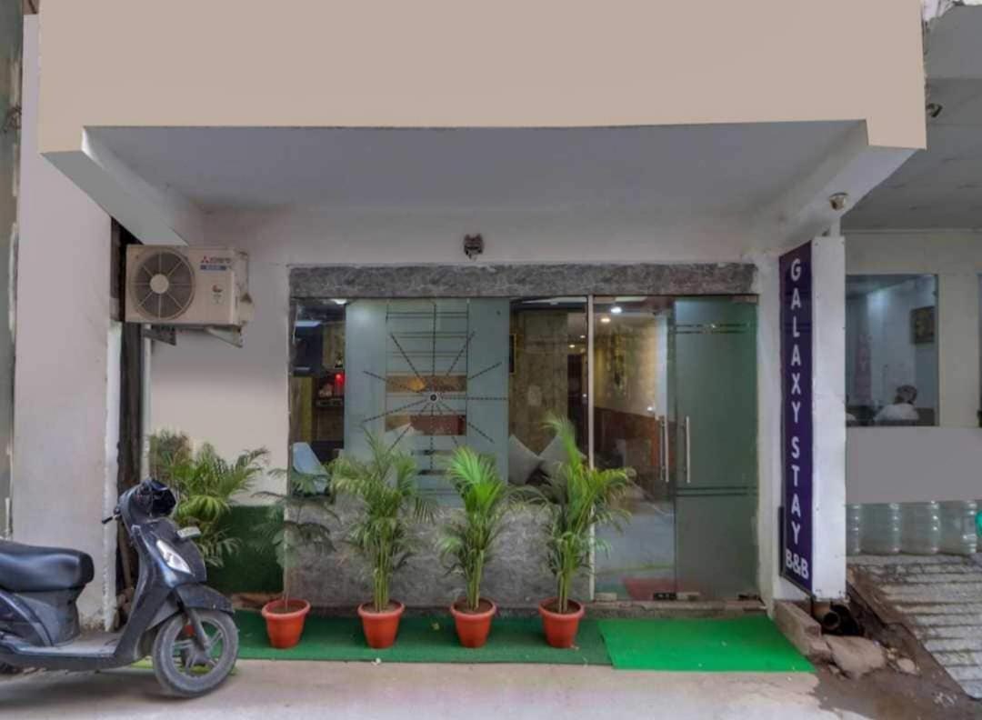 Hotel O Galaxy Stay New Delhi Extérieur photo